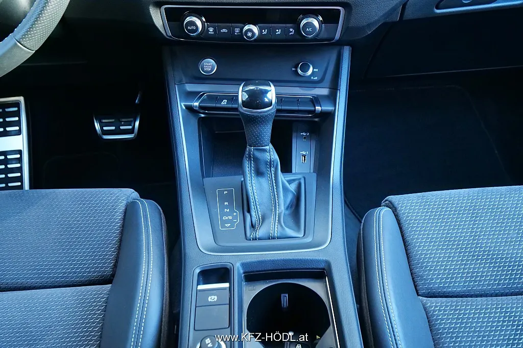 Audi Q3 35 TDI S-tronic Image 10