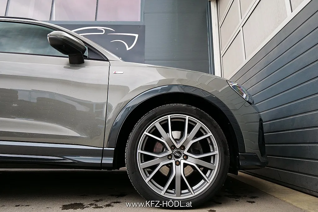 Audi Q3 40 TDI quattro S-line S-tronic*S-line* Image 7