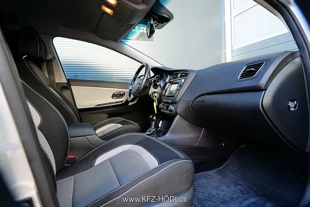 KIA ceed SW 1,6 CRDi SCR ISG Gold DCT Image 9