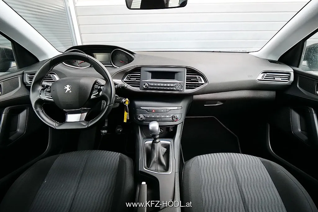 Peugeot 308 SW 1,5 BlueHDI 100 Access S&S Image 9