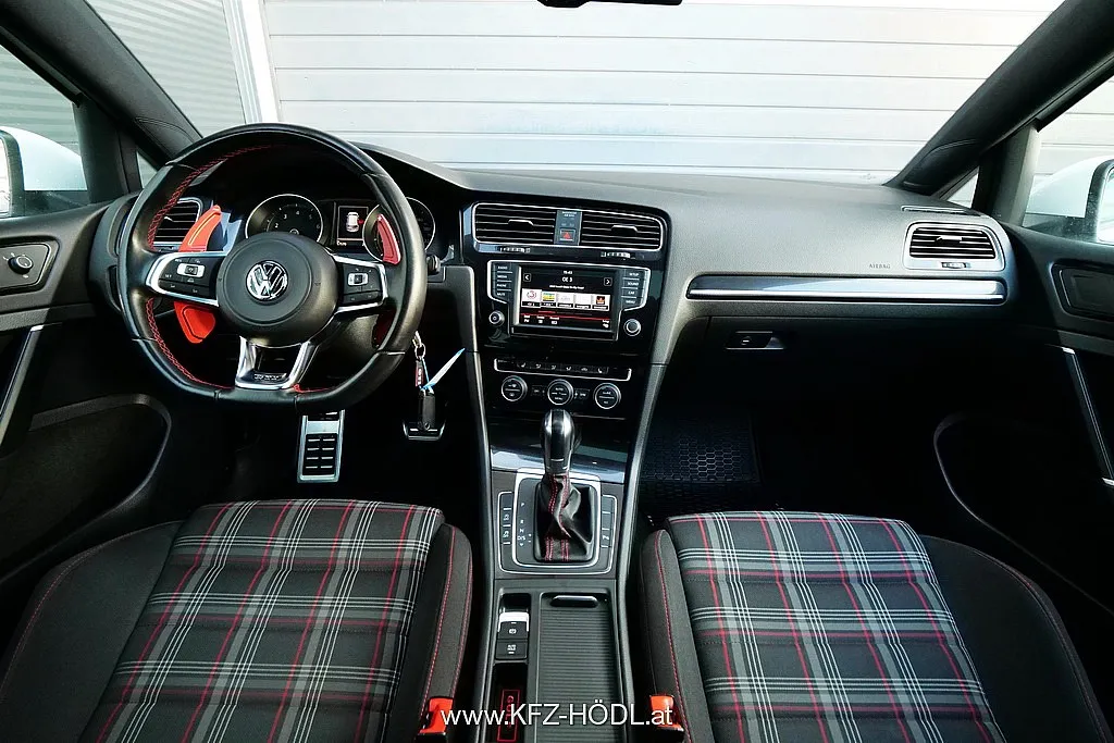 Volkswagen Golf GTI 2,0 TSI DSG KW Gewinde Image 9