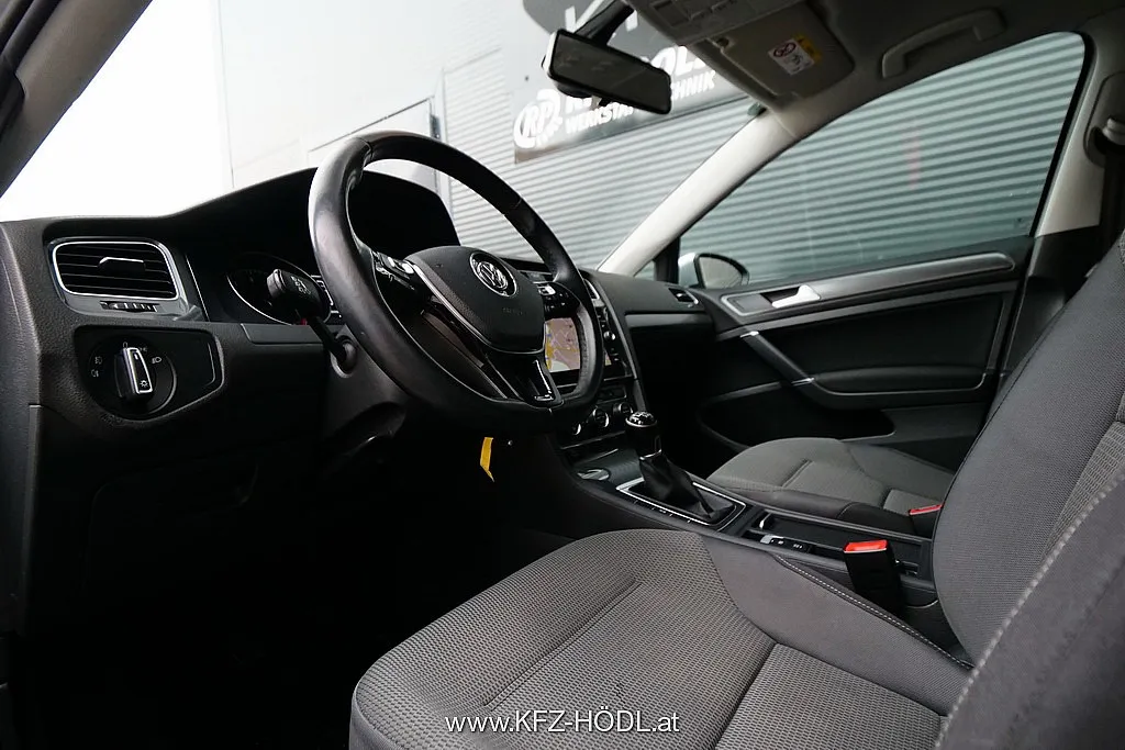 Volkswagen Golf Variant Rabbit 1,0 TSI Image 10