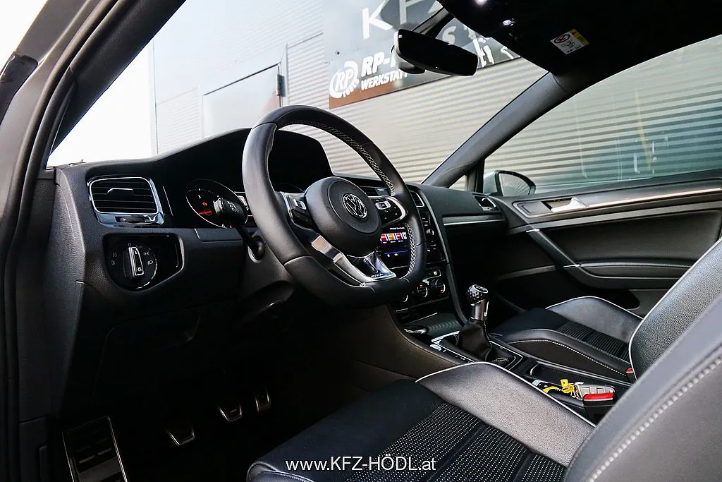 Volkswagen Golf GTD 2,0 TDI Image 10