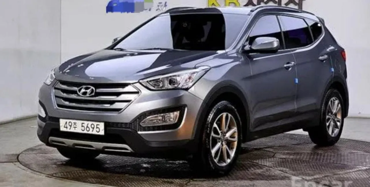 Hyundai Santa Fe  Image 12