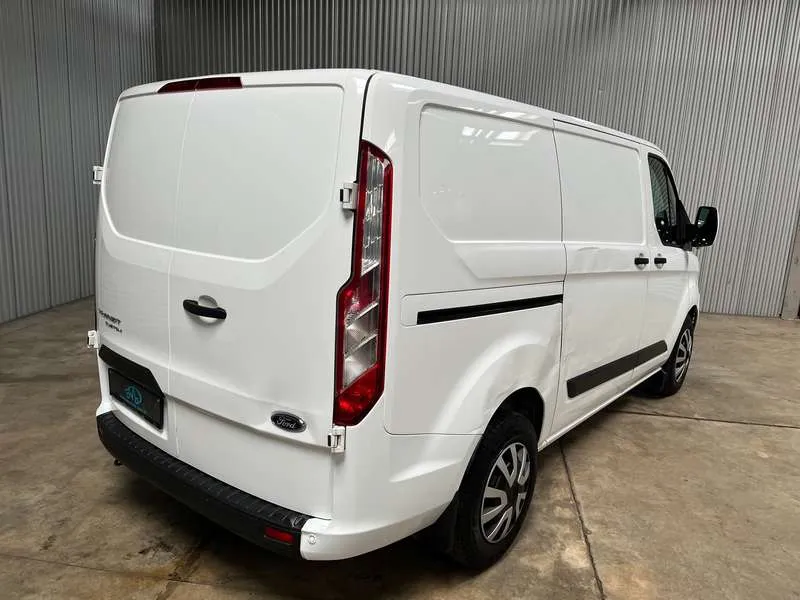 Ford Transit Custom 2.0 TDCi L1H1 Trend Automaat *€ 16000 NETTO* Image 4