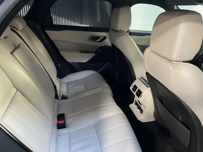 Land Rover Range Rover Velar P380 3.0 V6 Supercharged R-Dynamic (EU6b) Image 6
