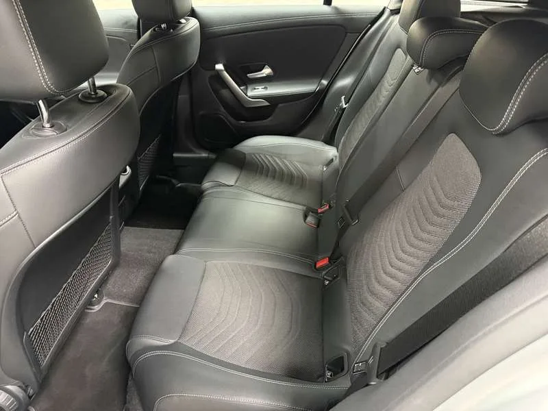 Mercedes-Benz CLA 250 CLA 250 e PHEV Business Line Image 14