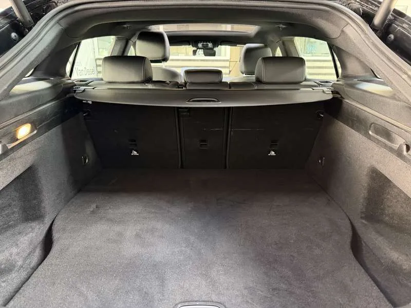 Mercedes-Benz CLA 250 CLA 250 e PHEV Business Line Pano Camera Image 11