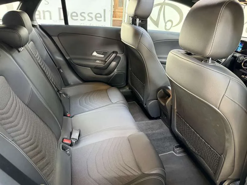 Mercedes-Benz CLA 250 CLA 250 e PHEV Business Line Pano Camera Image 8