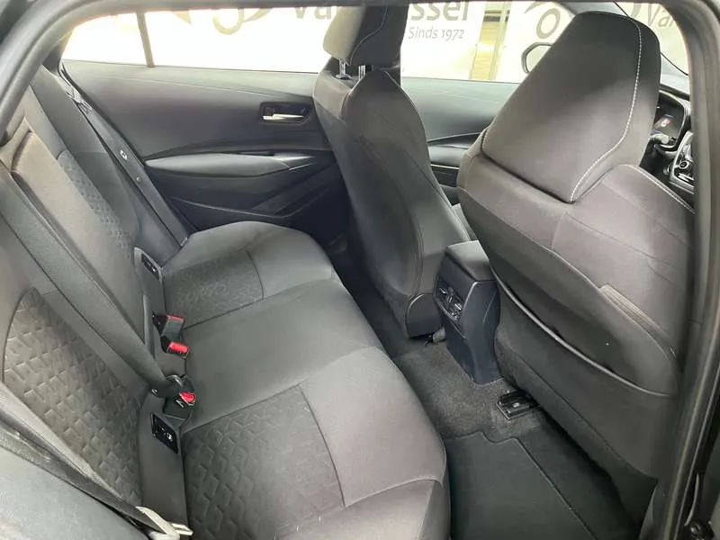 Toyota Corolla SW 1.2 Turbo Navi LED ACC Camera Carplay Image 6