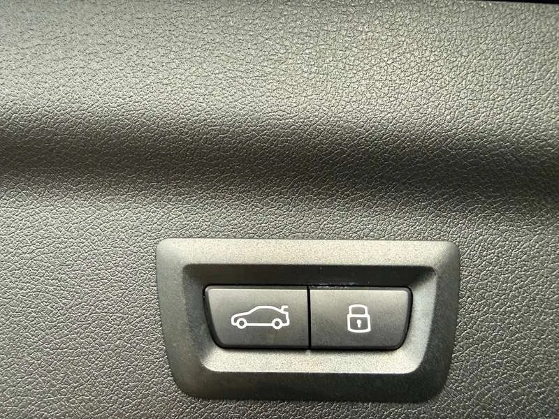 BMW iX1 Leder,Open dak,Camera,360°cam,Key less,Head-Up Image 8