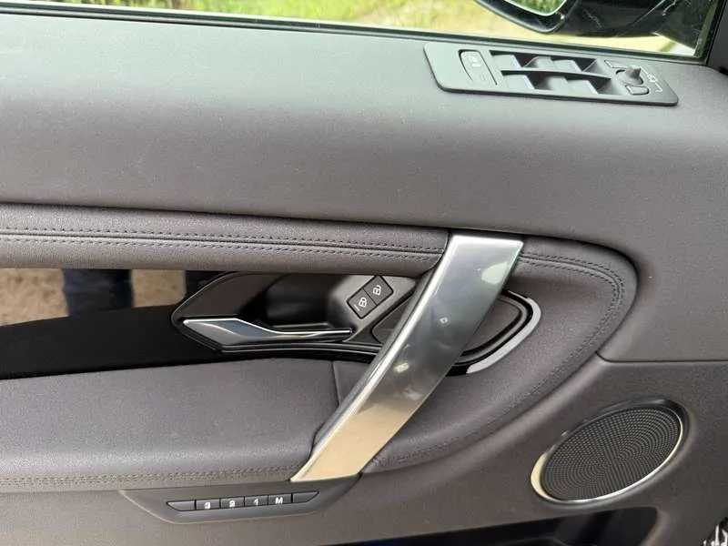 Land Rover Discovery Sport NIEUW,Leder zwart,360°Cam,Alu zwart,Elek koffer Image 2