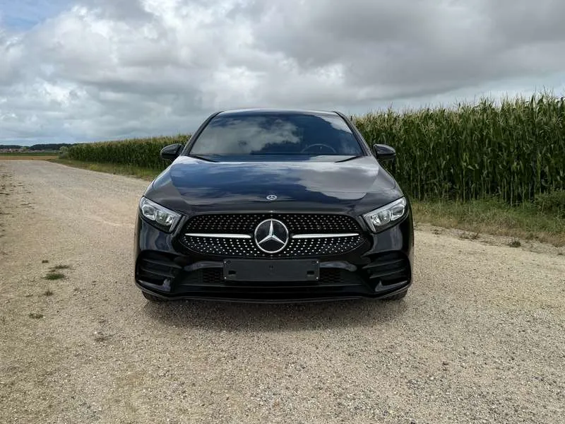 Mercedes-Benz A 250 AMG PACK,Camera,Leder Alcan,Night pack,GPS,Alu 19