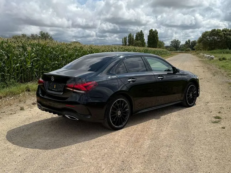 Mercedes-Benz A 250 AMG PACK,Camera,Leder Alcan,Night pack,GPS,Alu 19