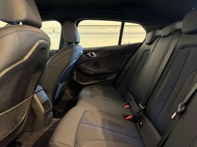 BMW 118 iA - M Sport/Zetelverw/LiveCockpitProfessional/DAB Image 14