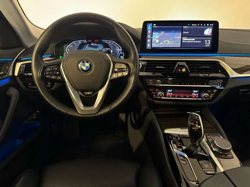 BMW 530 e Touring - Luxury/Pano/DrivAssProf/HiFi/Stuurverw Image 10
