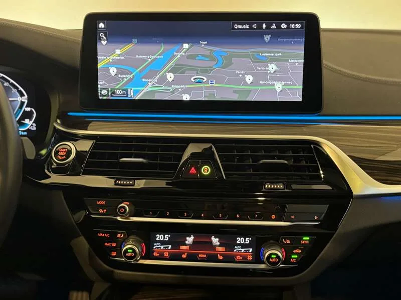 BMW 530 e Touring - Luxury/Pano/DrivAssProf/HiFi/Stuurverw Image 11