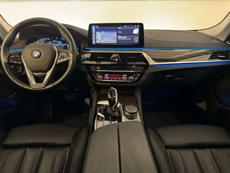 BMW 530 e Touring - Luxury/Pano/DrivAssProf/HiFi/Stuurverw Image 9