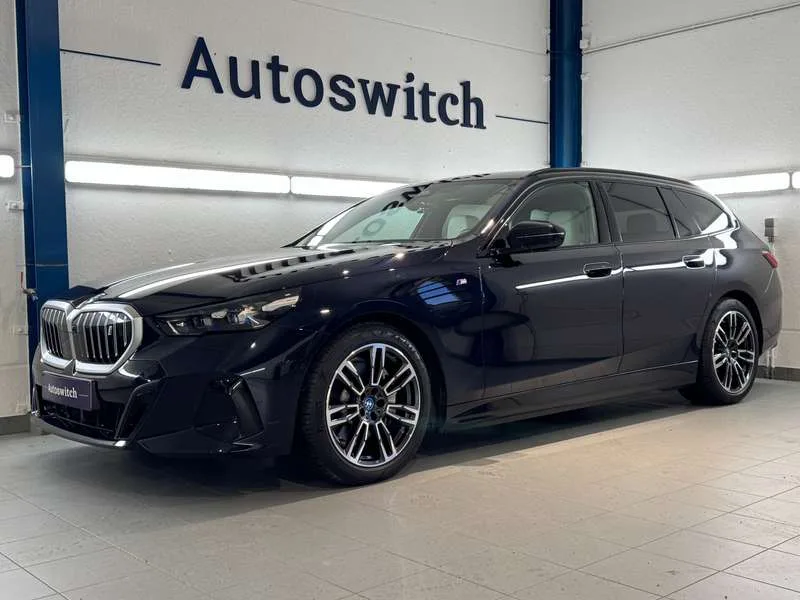 BMW i5 eDrive40 Touring - M Sport/HeadUp/Trekh/DrivAss+/ Image 7