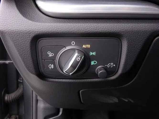 Audi A3 1.6 TDi 110 S-Tronic Sportback Sport S-Line + GPS Image 9
