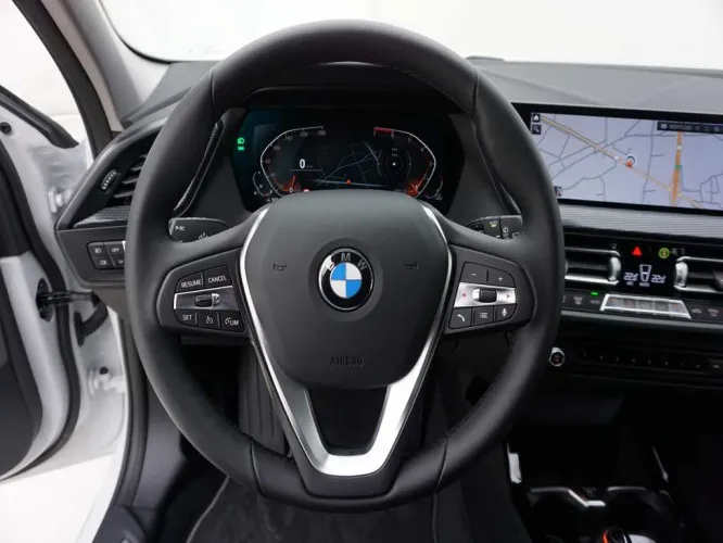 BMW 1 118iA sport+ leder/cuir + live cockpit Image 10