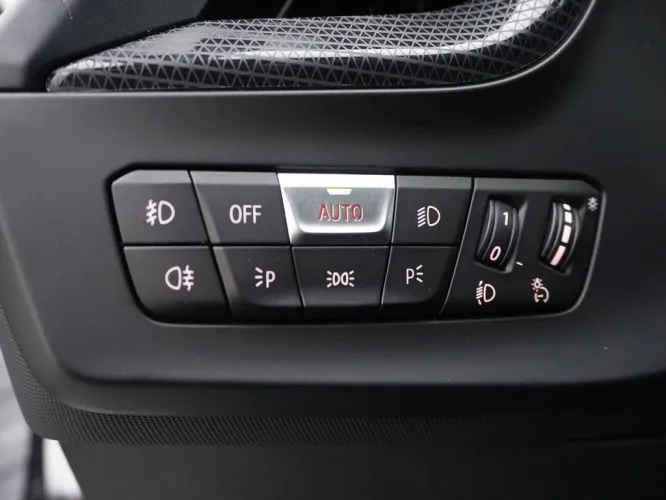 BMW 1 118iA sport+ leder/cuir + live cockpit Image 9