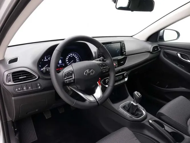 Hyundai i30 1.0i 120 5D Twist Plus + GPS Carplay + Camera + ALU16 Image 8
