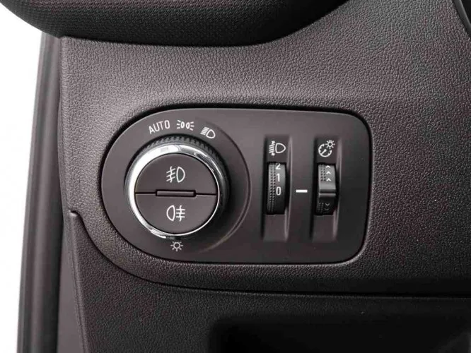 Opel Crossland 1.5d 110 Edition + GPS Carplay + Eco LED Lights Image 9