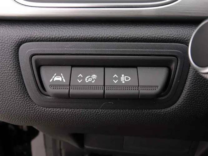 Renault Captur TCe 95 Intens Bi-Tone + GPS + ALU17 Image 9