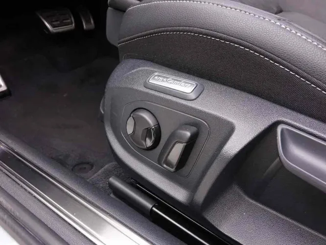 Volkswagen Arteon 2.0 TFSi 190 DSG R-Line + GPS Image 9