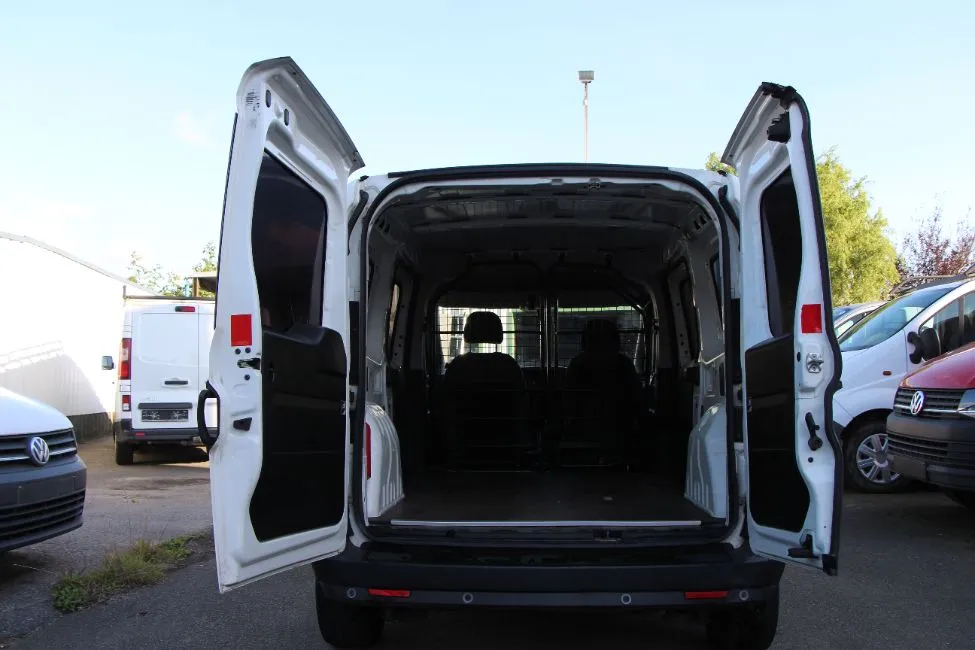 Fiat Doblo Maxi 1.3 MultiJet Euro 6 Warranty  Image 12