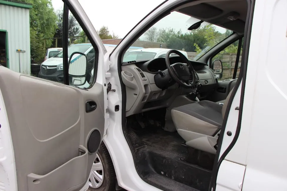 Opel Vivaro 2.0 Cdti EU5 Trekhaak Dakdrager Airco Image 6