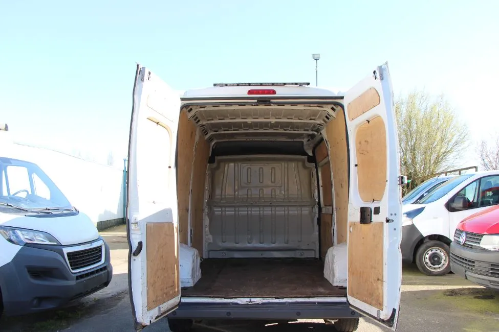 Peugeot Boxer 2.0 Hdi EU6 Airco Cruis Co. Waranty Image 14