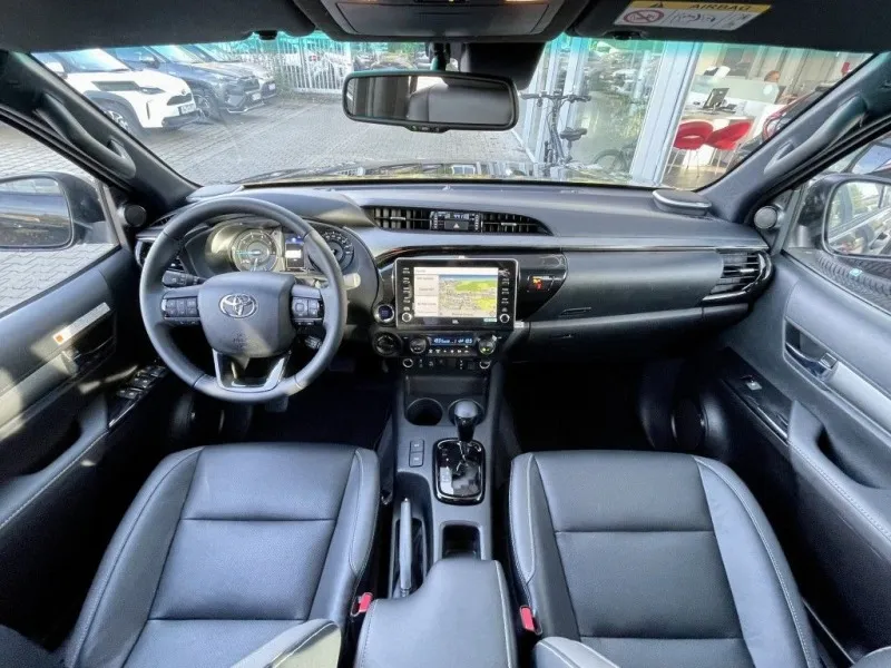 Toyota Hilux 4X4 Double Cab =Invincible= Distronic Гаранция Image 8