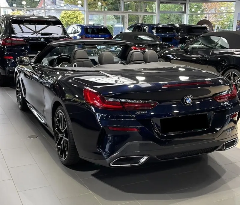 BMW 840 i xDrive Cabrio Image 2