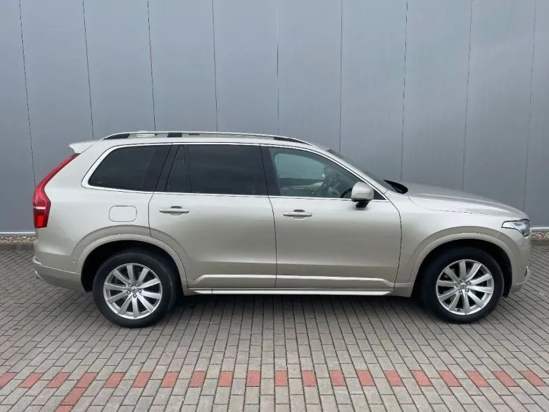 Volvo Xc90 2.0 D5 Momentum Image 4