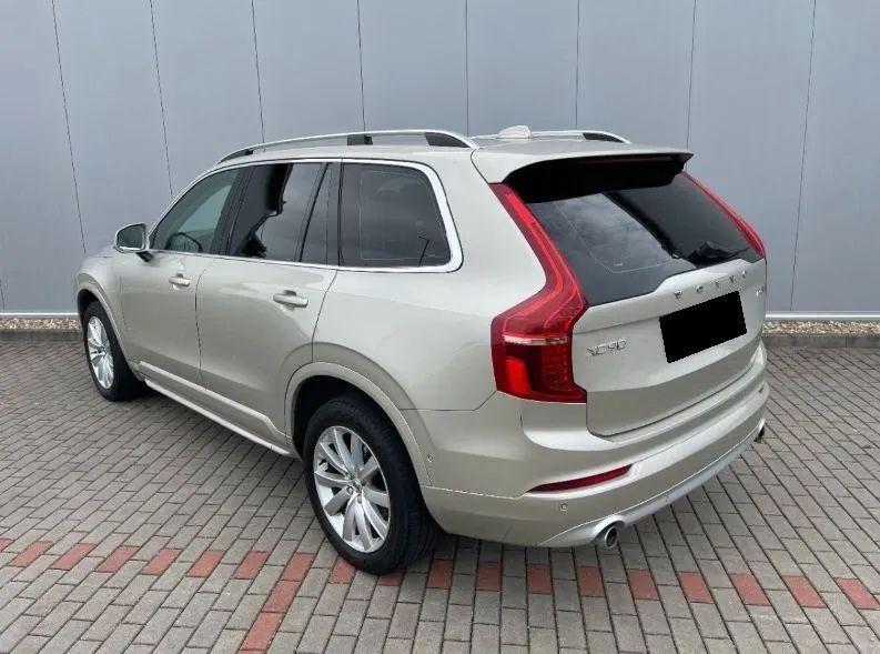 Volvo Xc90 2.0 D5 Momentum Image 6