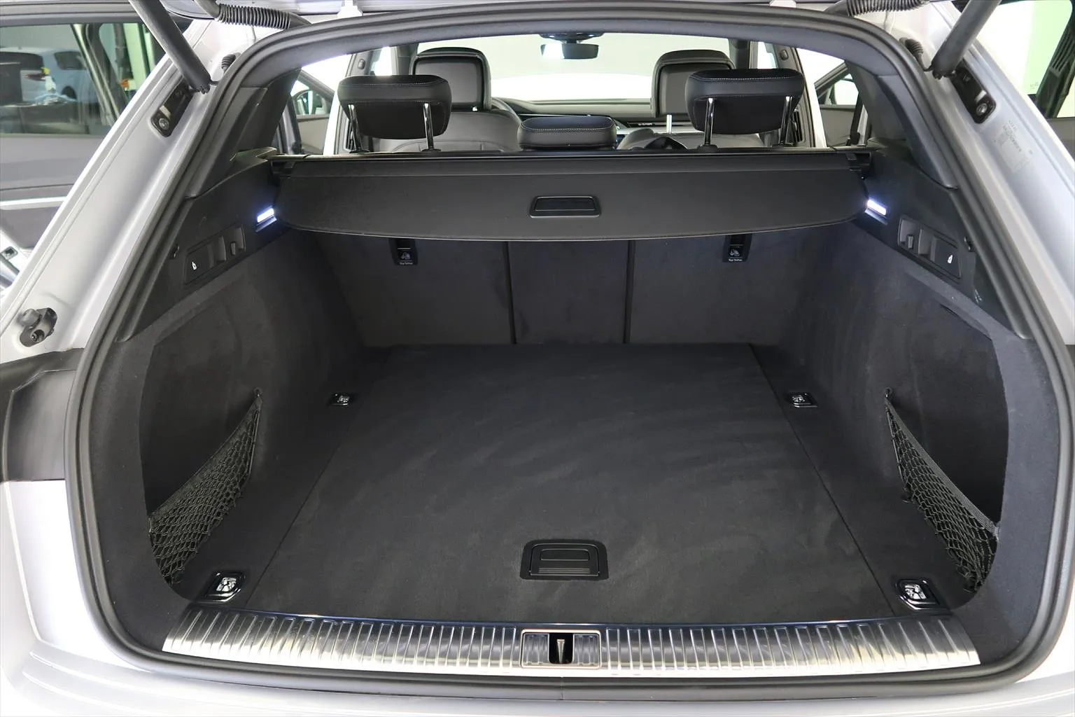 Audi e-tron 55 S-Line Advanced quattro EV Elektro Aut.  Image 8