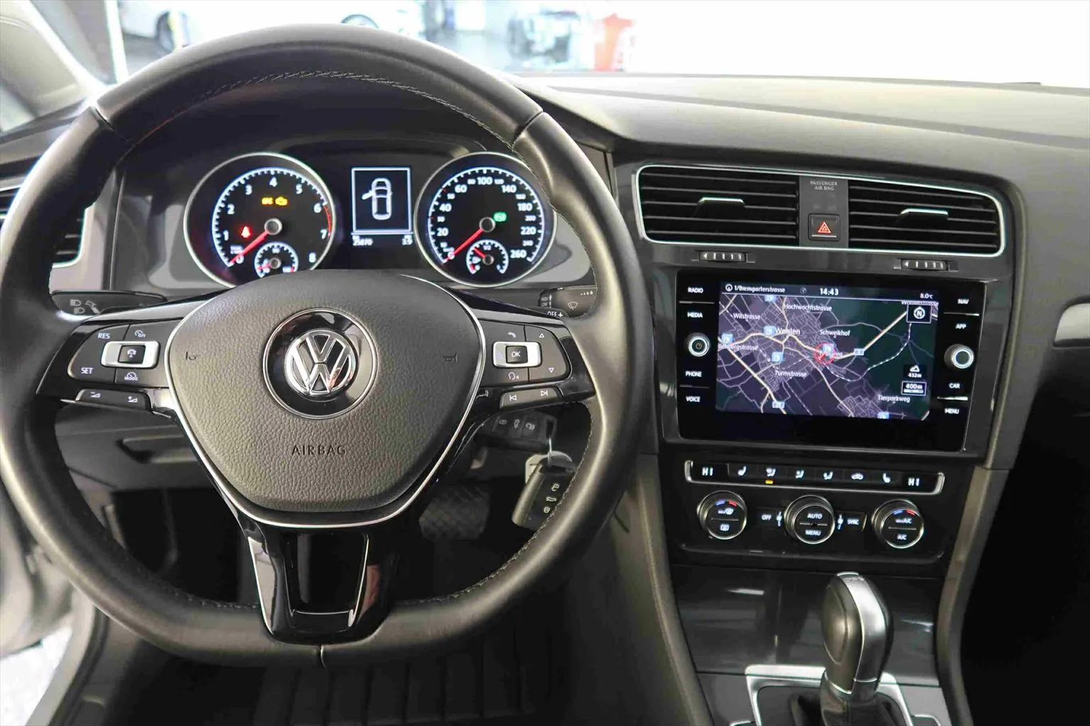 Volkswagen Golf 1.5 TSI EVO DSG Comfortline  Image 10