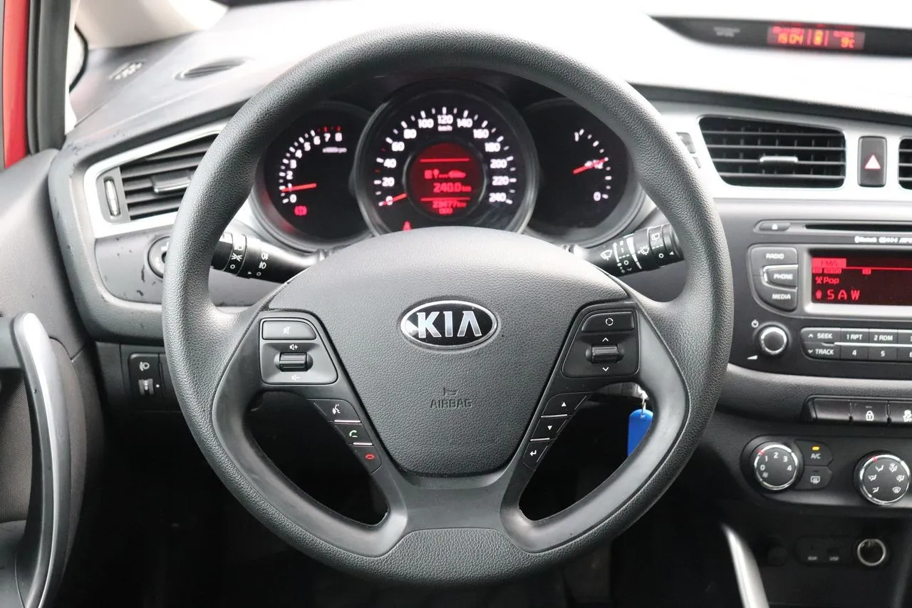 Kia Ceed 1.4 CVVT Bluetooth...  Image 9