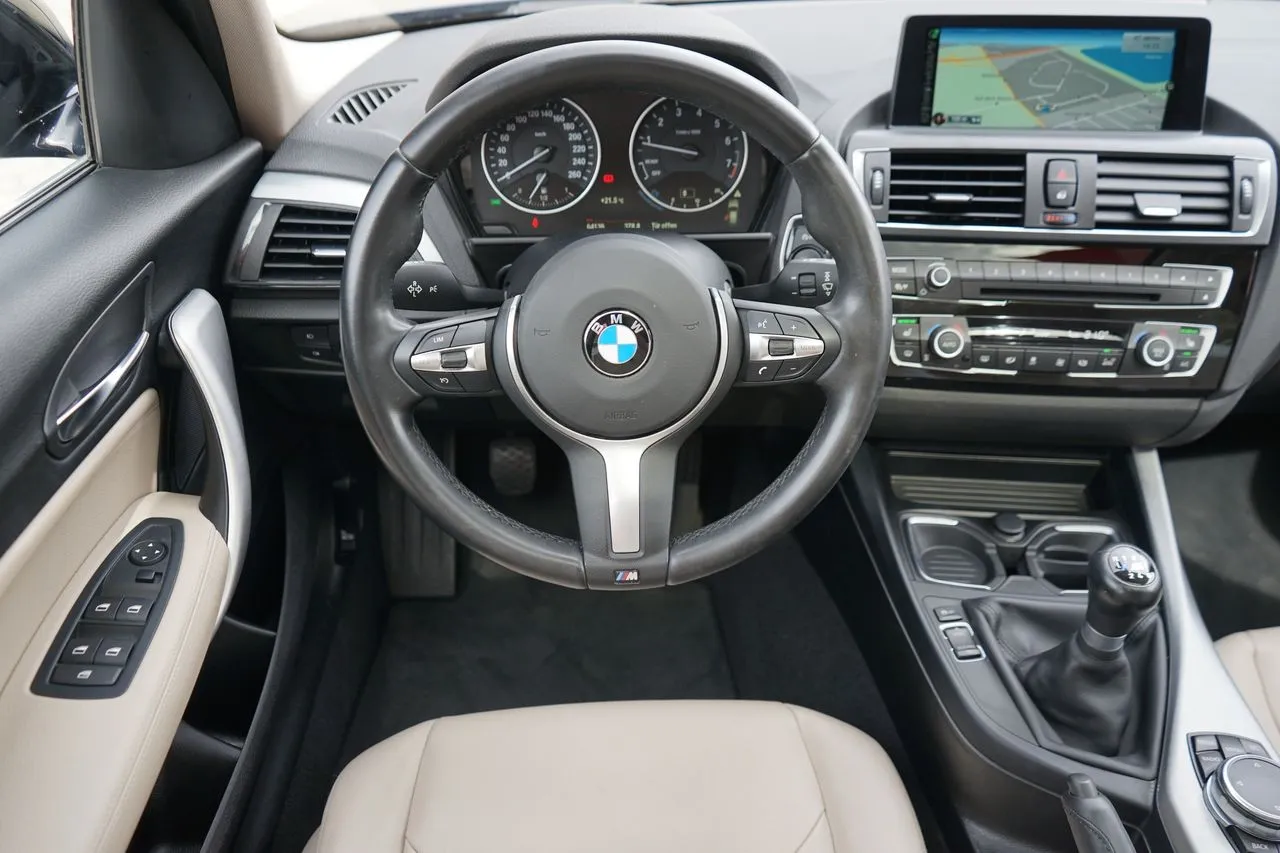 BMW 1er Reihe 125i 2-Zonen-Klima Navi...  Thumbnail 9