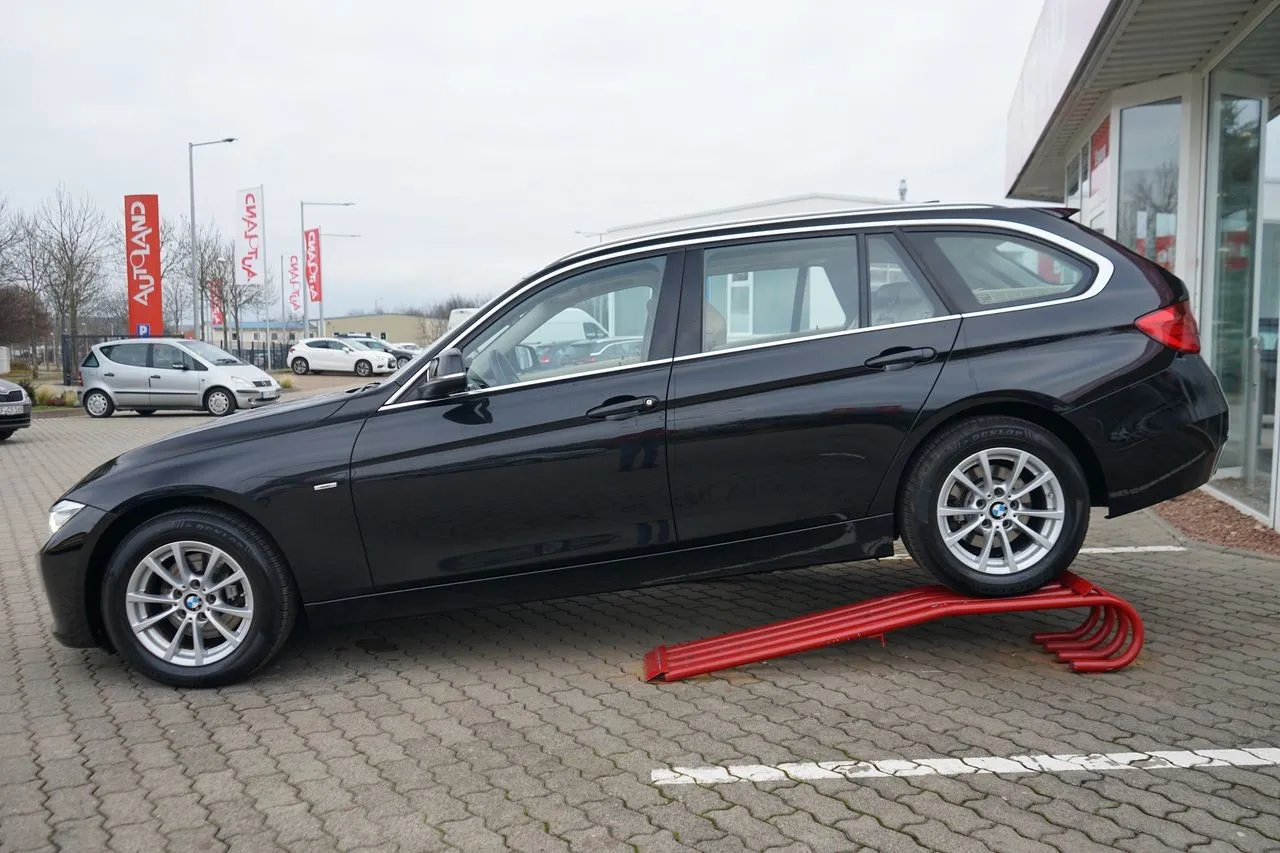 BMW 3er Reihe 320d Touring Luxury...  Image 5