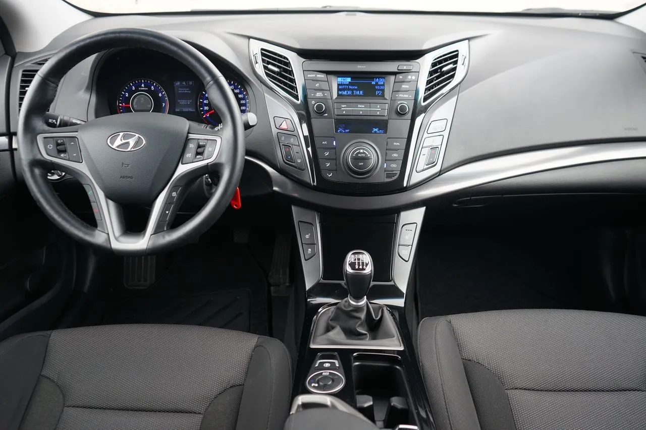 Hyundai i40 cw 1.6 GDI 2-Zonen-Klima...  Image 5