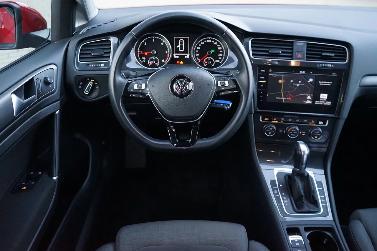 Volkswagen Golf VII Variant 1.6 TDI DSG...  Image 9