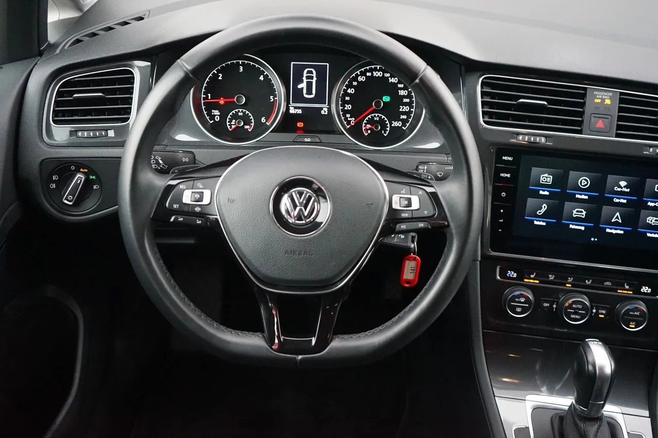 Volkswagen Golf Variant 1.6 TDI DSG...  Image 9