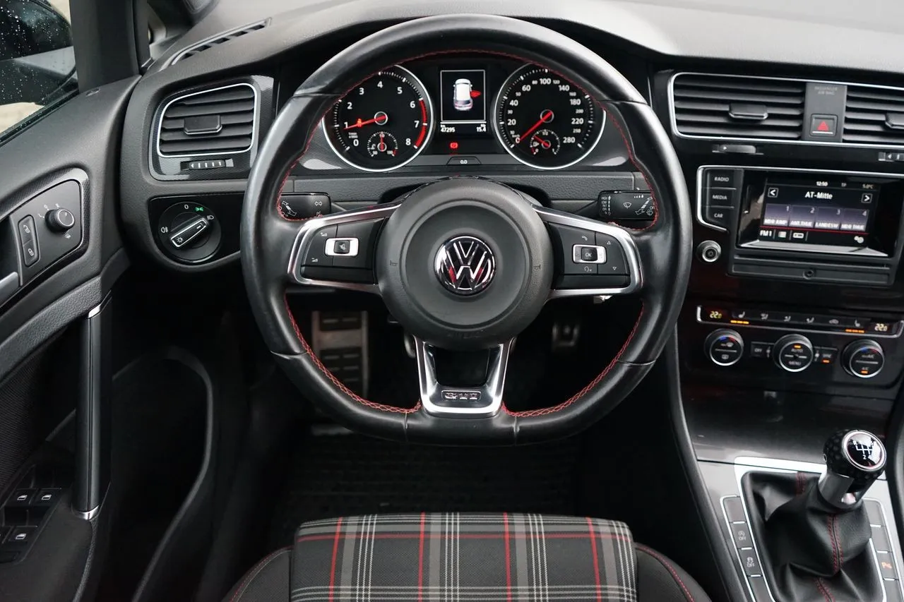 Volkswagen Golf VII 2.0 GTI Performance...  Image 9