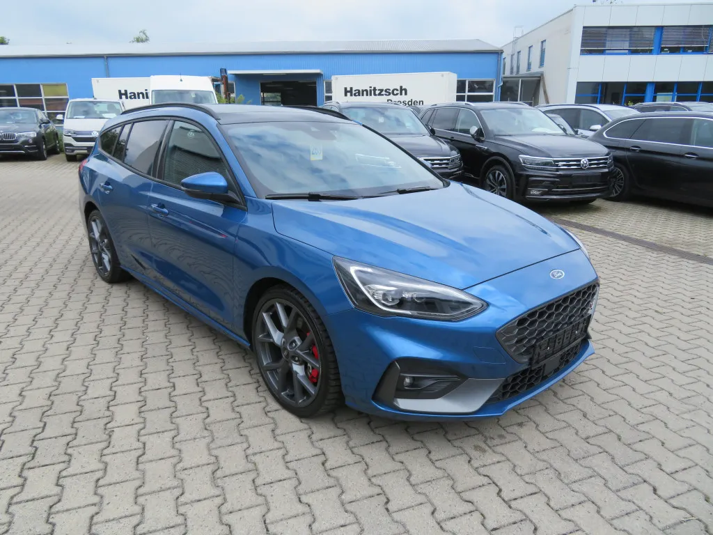 Ford Focus TURNIER 2.3 ST*STYLING PAKET*PERFORMANCE* Image 3