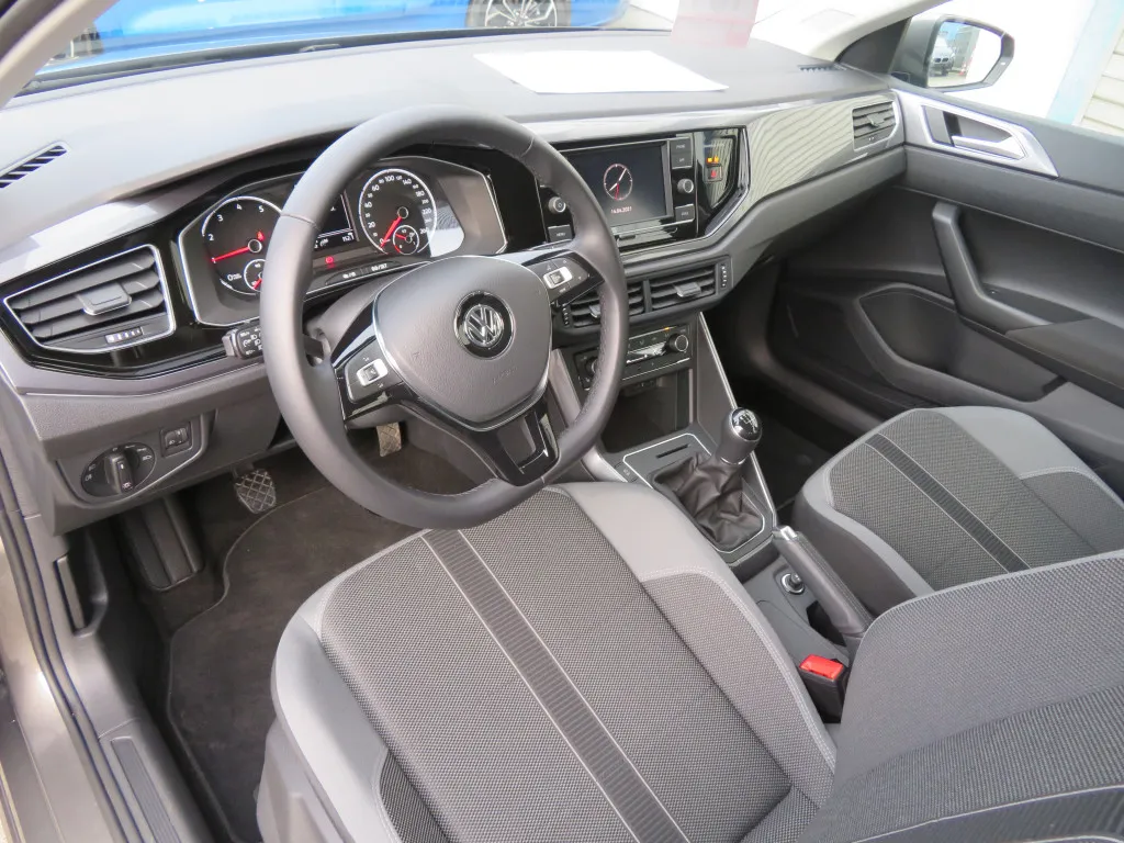 Volkswagen Polo 1.0 TSI HIGHLINE*MIRRORLINK*PDC VO+HI* Image 4