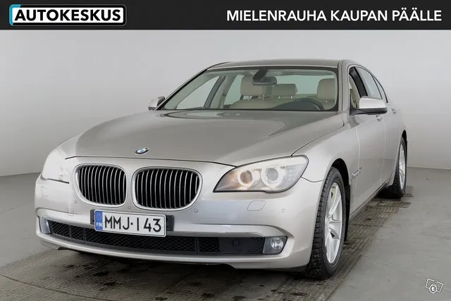 BMW 740 740 dA F01 Sedan xDrive *Suomi-auto / Neliveto / Nahkaverhoilu / Sähköpenkit muistilla / Navigointi / Tutkat + Kamera* - Autohuumakorko 1,99%+kulut - Image 1