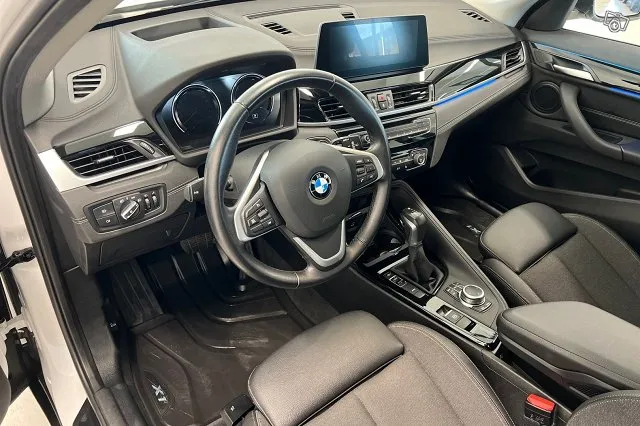 BMW X1 F48 xDrive25e A Charged Edition Sport *Navigointi / HUD* - BPS vaihtoautotakuu 24 kk Image 8